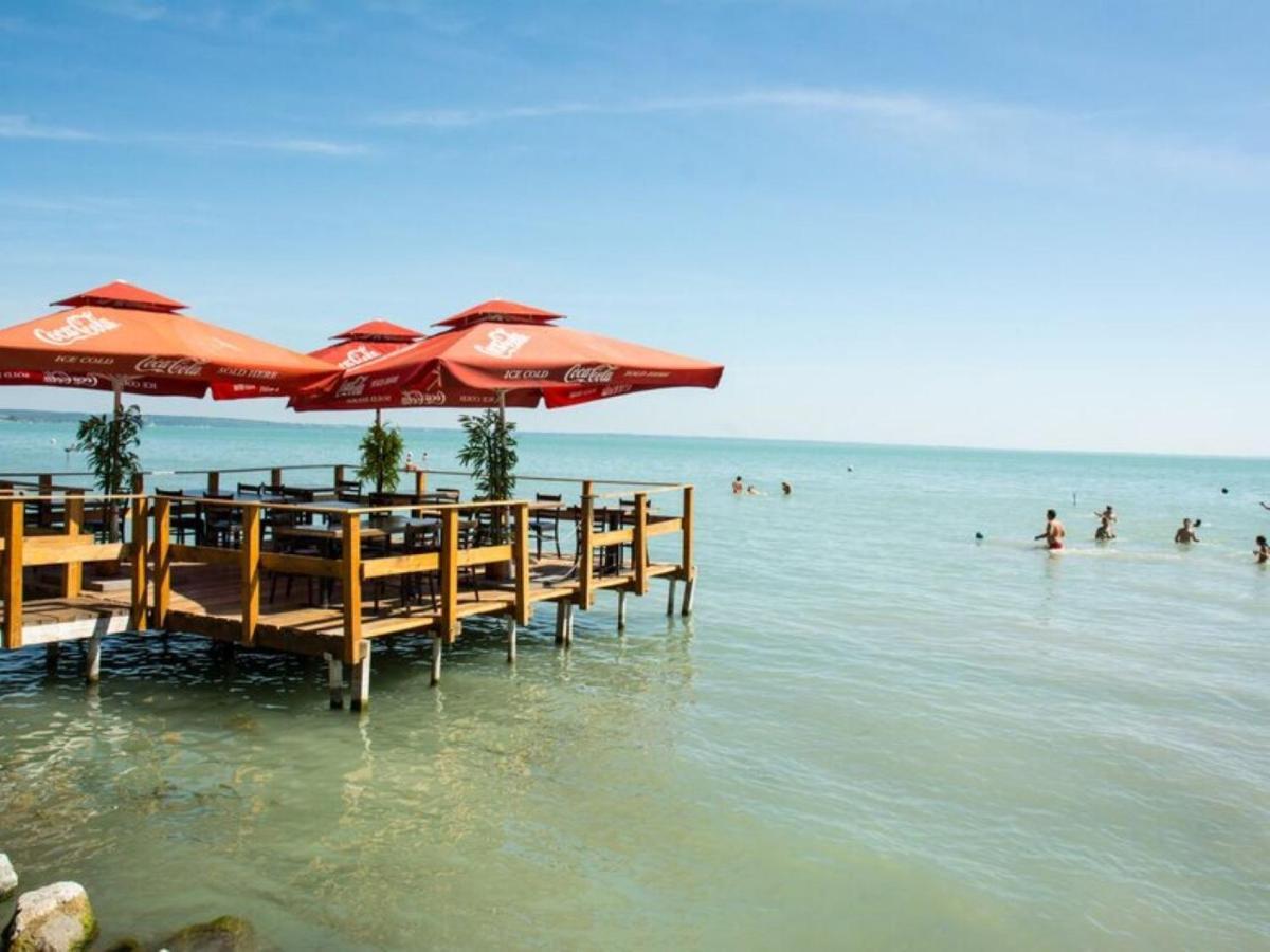 Bowery Guest Houses - Arnyas Vendeghazak Balatonalmadi Exterior photo